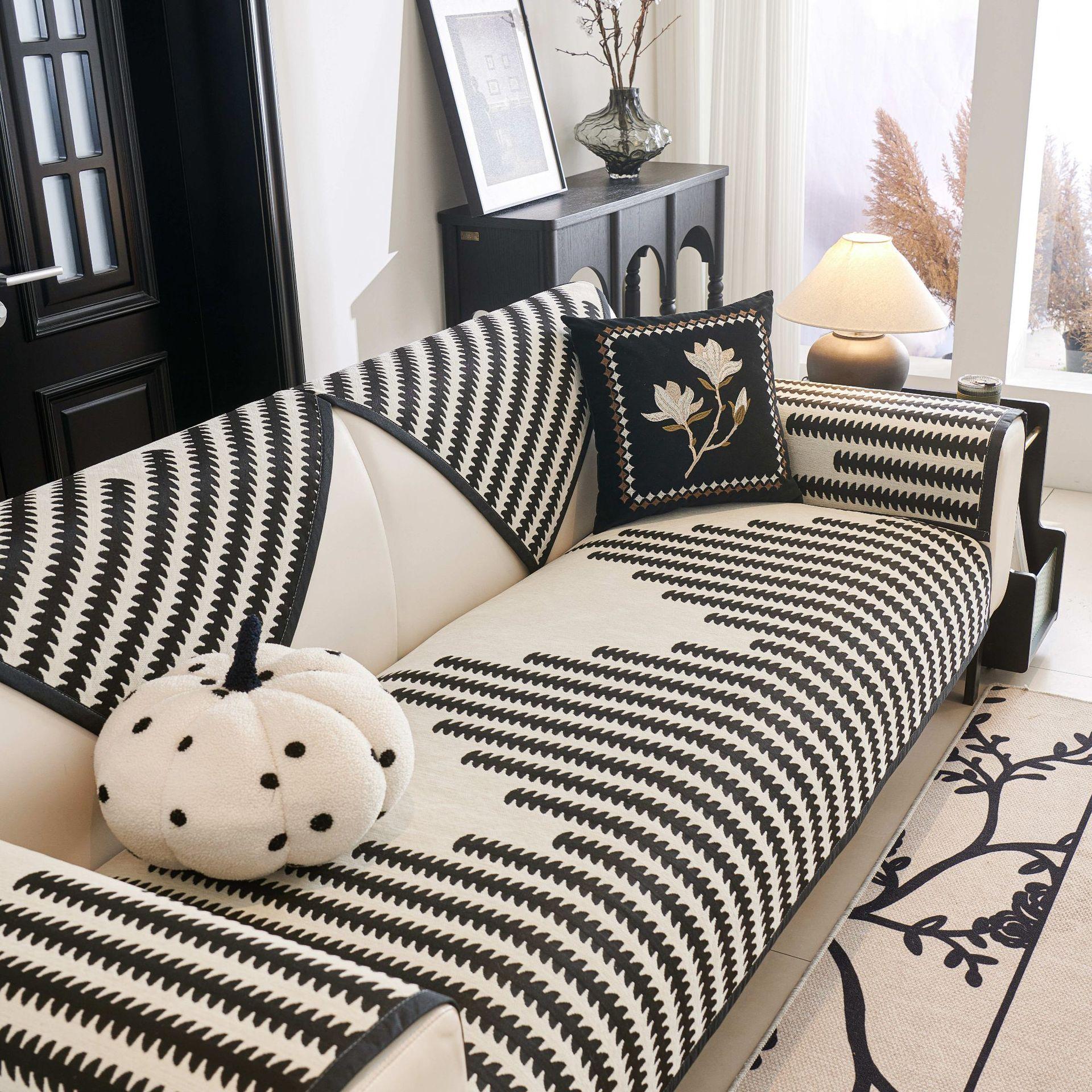 

Nordic Chenille Sofa Cushion Non-Slip Universal Seat Cover Four Seasons High Sense Leather Sofa Cloth 65*70cm