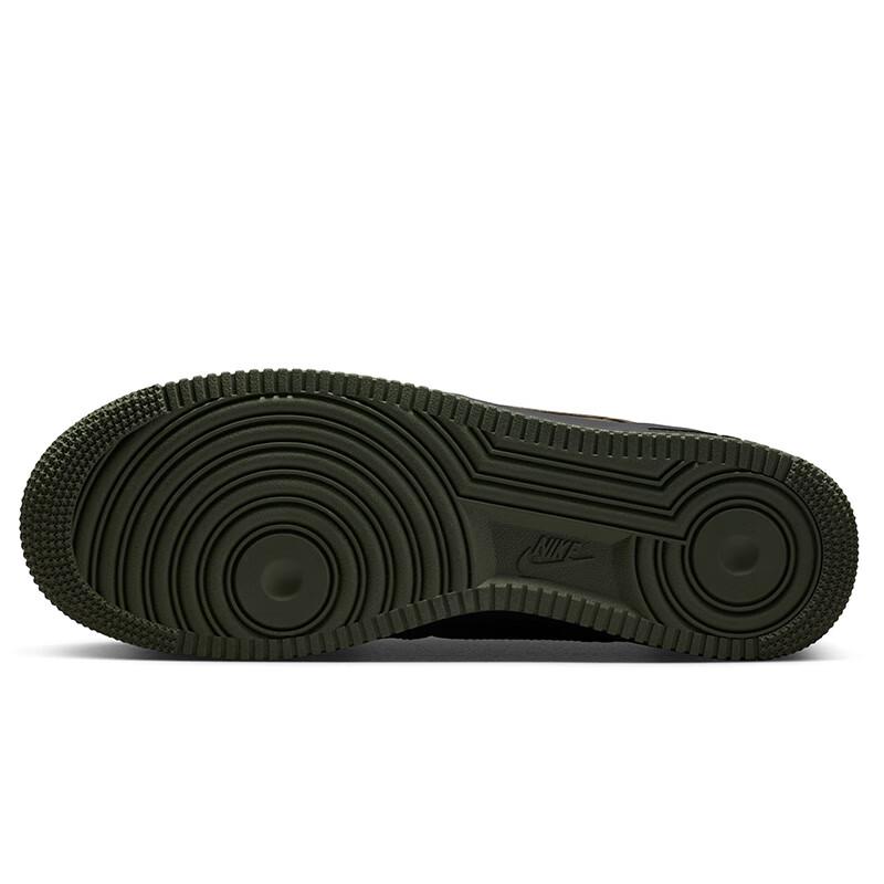 Nike Men's Air Force 1 Low Top Sneakers