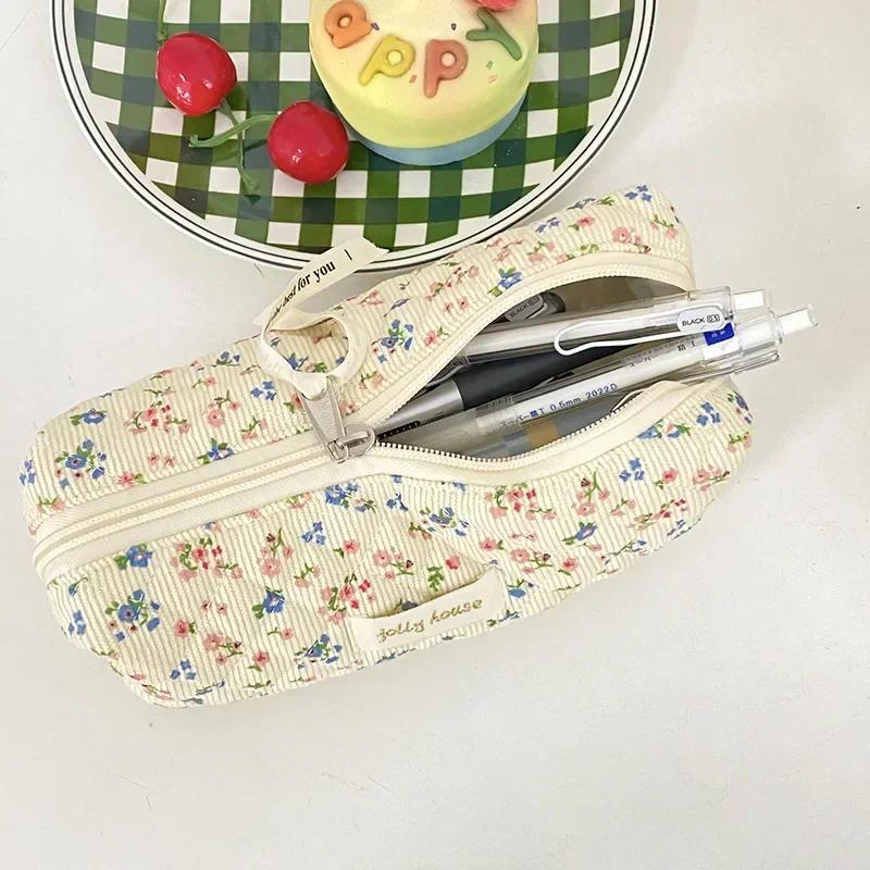 Women Brush Makeup Storage Bag Case  Chic Floral Strawberry Cute Student Girl Aesthetic Vintage Flower Strawberry Pencil Bags