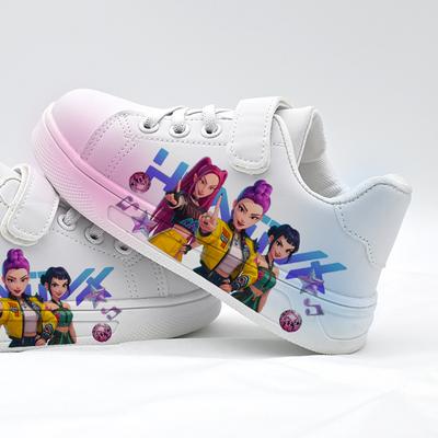 Chaussures Blanches pour Filles Enfants Style Triple Sœur Inspiré par les Idoles Baskets Imprimées UV Dessin Animé Fermeture Velcro Boucle Accrocheuse Chaussures Décontractées Tendance