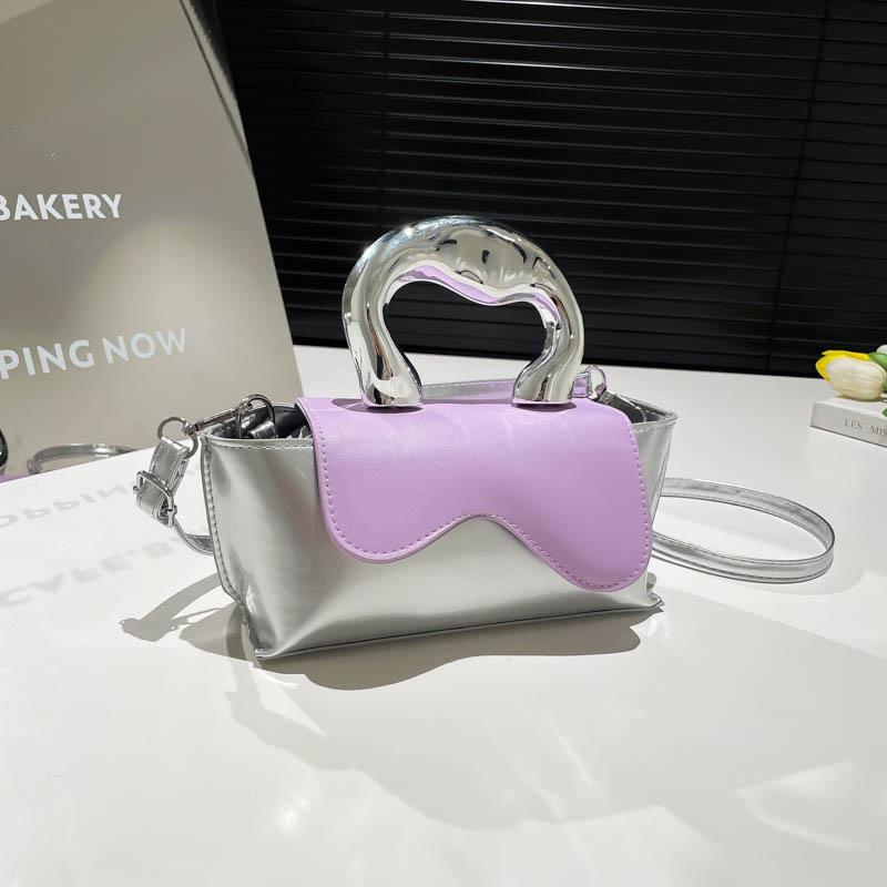 Fresh and Sweet Beautiful Women's Bags New Fashion Trendy Handbags Niche Design Single Shoulder Oblique Span Small Square Bag