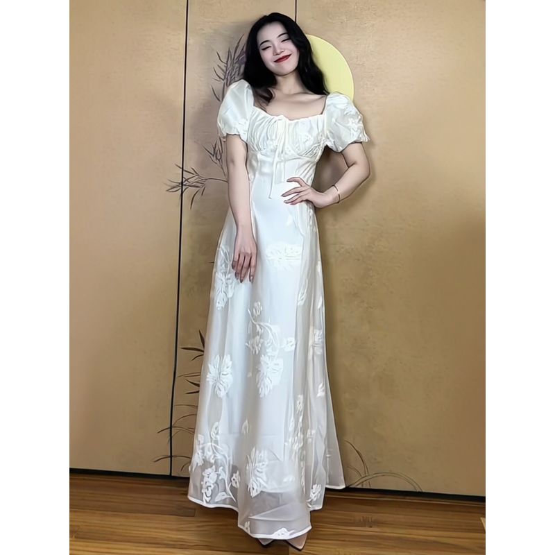 Plus-Size Women's Clothing for Fat Girls, French-Style Gentle Embroidered Square-Neck Slimming Dress, 2026 Summer Fashion Dress That Covers the Body
