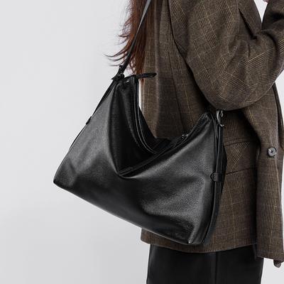 Nahast naiste kotid Sügis Naiste kõrge kvaliteediga tunne Naiste nišš Ühe õla kott Käekott Retro mood Crossbody kott
