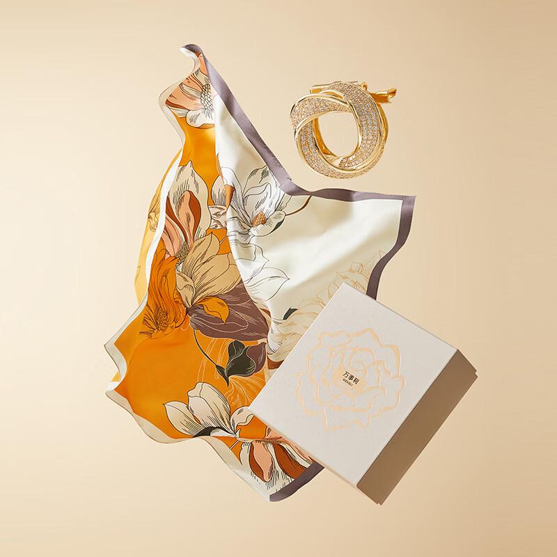 

Шелковый шарф Manshi Li 75 см с пряжкой, подарочный набор