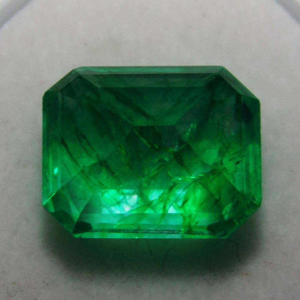5.10 Ct Natural CERTIFIED Loose Gemstone Emerald Emerald Cut Green Colombian A-3857b