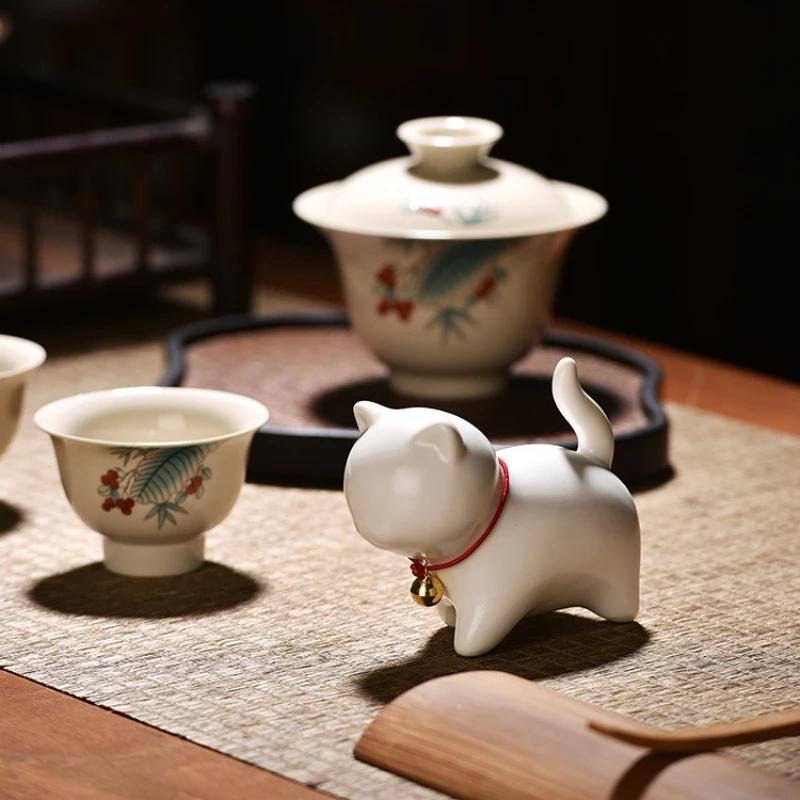 Ceramic Cat Sculpture Cartoon Bell Cats Tea Pet Teaware Accessories Home Office Teatable Micro-landscaping Decoration Pen Holder