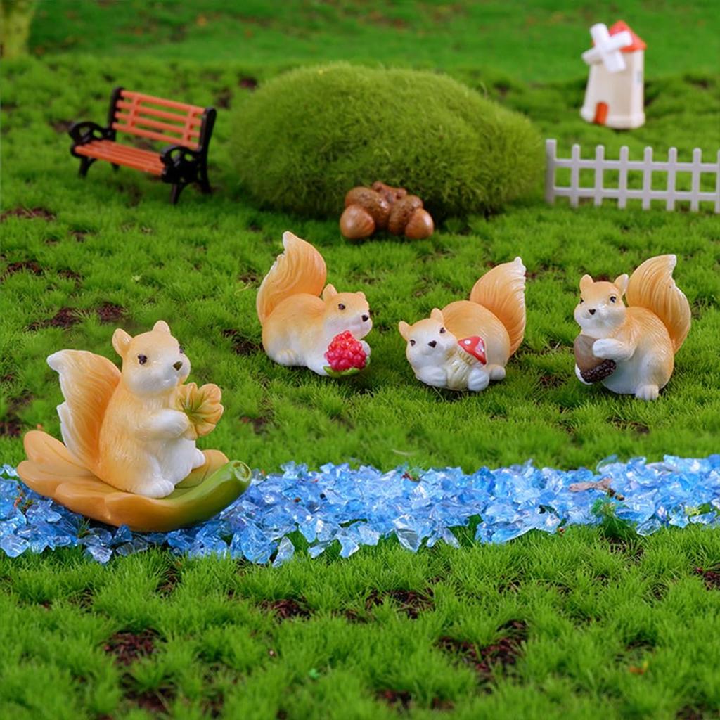 DeryArcle Set of Squirrel Miniature Lawn Fairy Garden Houses with Pine Resin Fairy Garden Entryway Cute Fairy Fairy Micro Borrowed Cute and Soothing