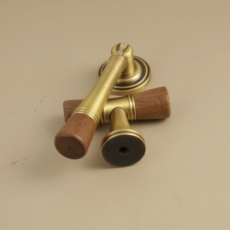 Vintage Look Nordic Cabinet Door Handle in Walnut and Brass for Clothing Storage