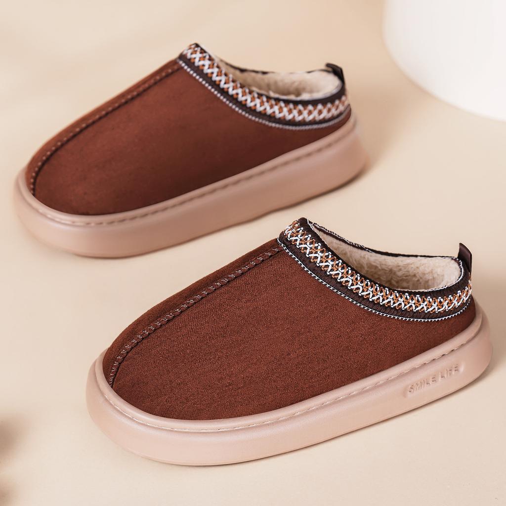 Home cotton shoes are sent on behalf of others, warm in winter, fluffy shoes, plush slippers, one pedal and half dragging comfortable cotton slippers.