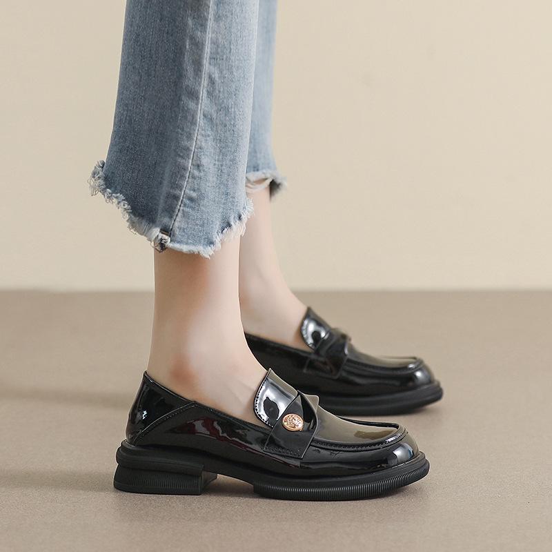 Weiwei Girl 2023 British Style Women's Thick-Soled Loafers with Small Gold Coin Accent