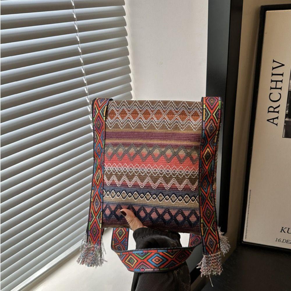 Tassel Ethnic Style Crossbody Bags Woven Bag Bohemian Shoulder Bag Fringe Shoulder Bag Outdoor