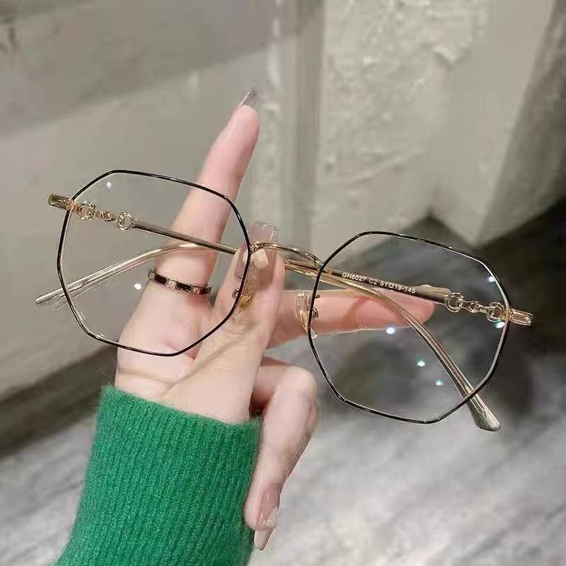 Korean Style Retro Gold Wire Glasses Frame for Women - Anti-Blue Light & Anti-Radiation, Small Polygon Myopia Design.