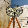 137.16 Cm Ručně vyráběný námořní stativový podlahový ventilátor Černý kov Hnědé dřevo Dekorativní předmět