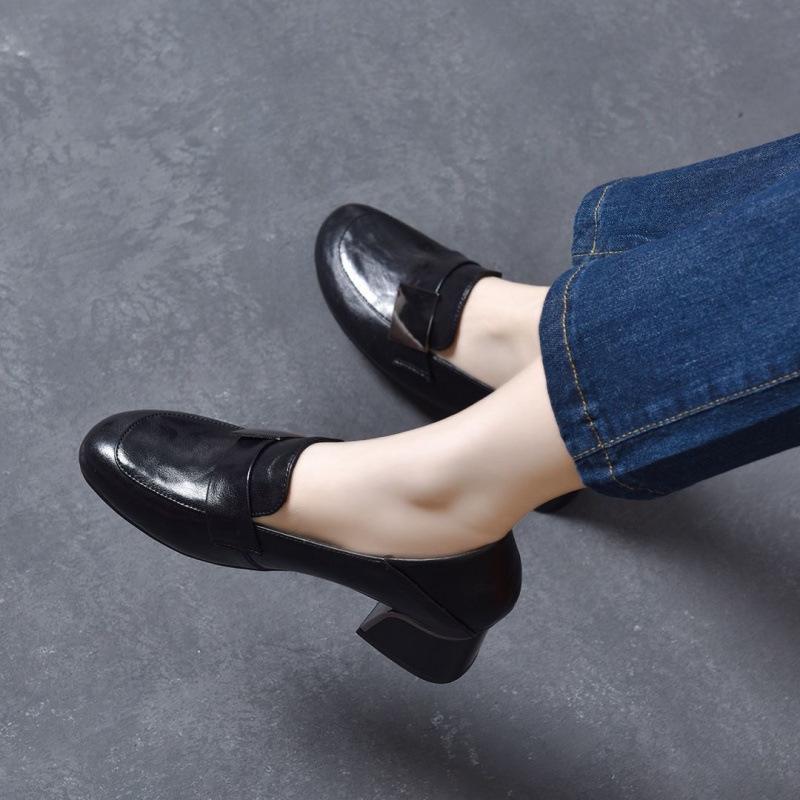 Leather Low-heeled Single Shoes Women's Spring 2025 New Round Head Soft Leather Loafers Flat Leather Shoes Versatile Doudou Shoes