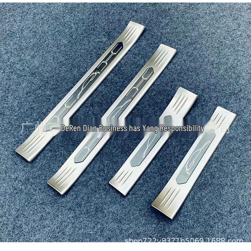 Soleiras de Pedal Externas Compatíveis para Toyota 2020 Harrier Hai Liya Venza Vesa Prata