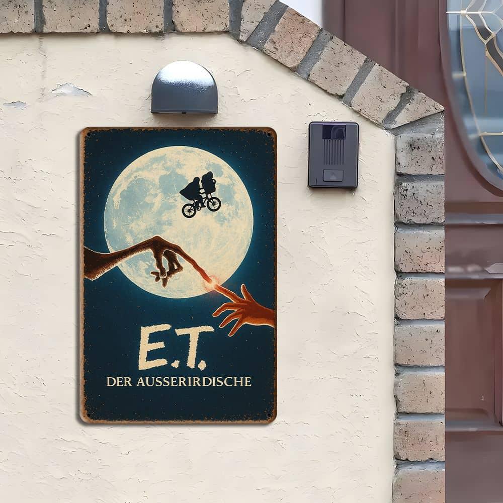 Vintage Alien Movie Metal Wall Art - 30.48cm X 20.32cm Retro Tin Sign for Home, Bar, Cafe Decor - Easy Hang, Poster, Iron Sign