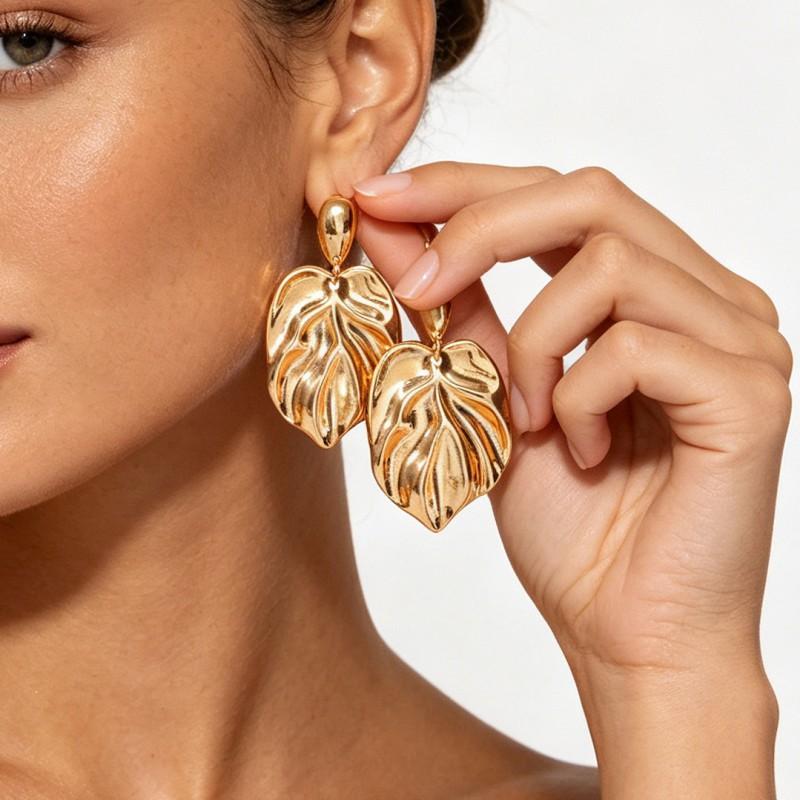 Elegant Zinc Alloy Leaf Earrings Women Gold Toned Minimalist Fashion Studs Trendy Botanical Jewelry Daily Wear