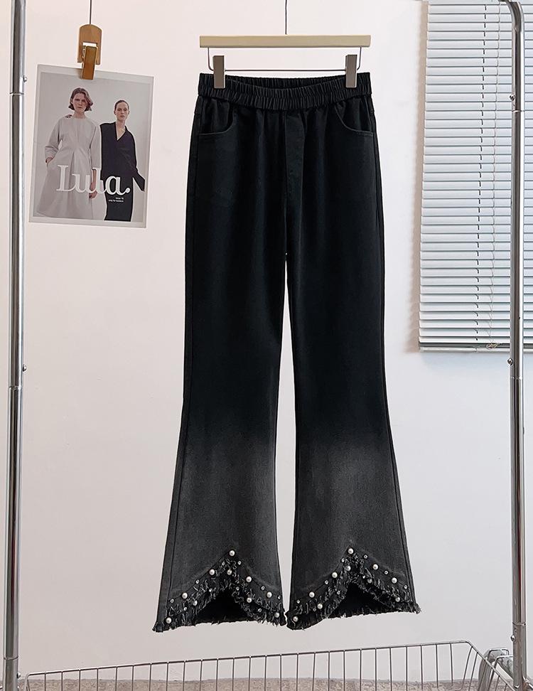 

2026 Spring Pearl-embellished Slim-fit Stretchy Micro-flare Plus-size Jeans for Women 5XL (160-180 jin) чорний