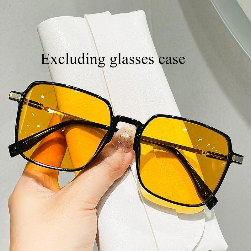 Korean Version Sunglasses Retro Square Large Frame Rice Nail Sunglasses Ins Men and Women Senior Sense Street Patting Glasses
