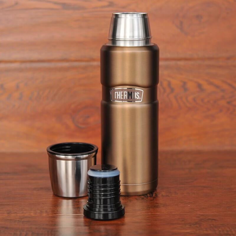 THERMOS Stainless Steel Vacuum Insulated Bottle