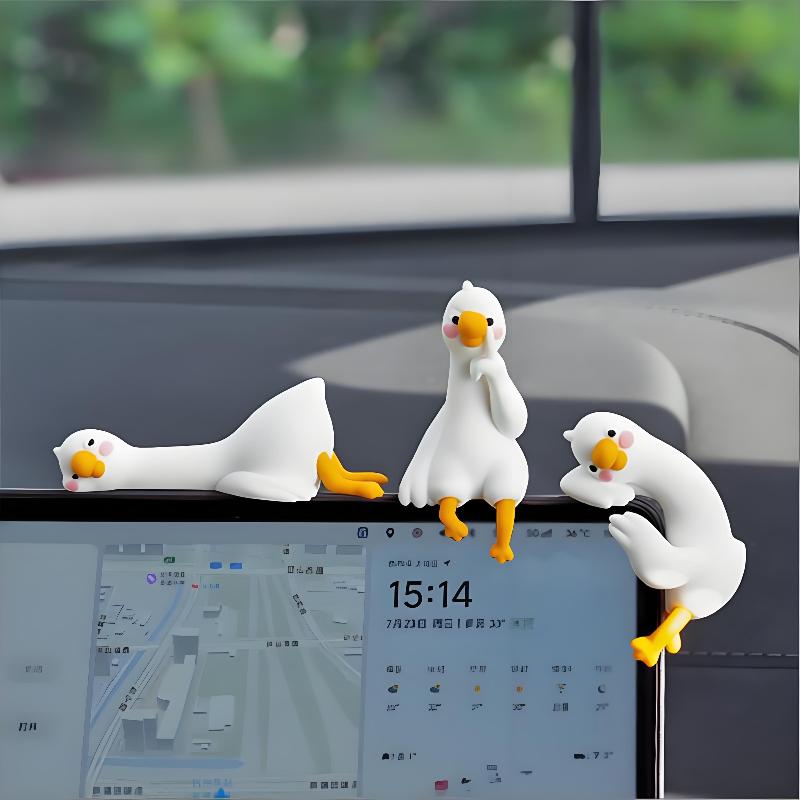 Resin Cartoon Animal Decor For Desk Car Dashboard Tv Monitor Gift Idea Cute 3D Duck Figurine Mini Resin Duck Ornament Playful