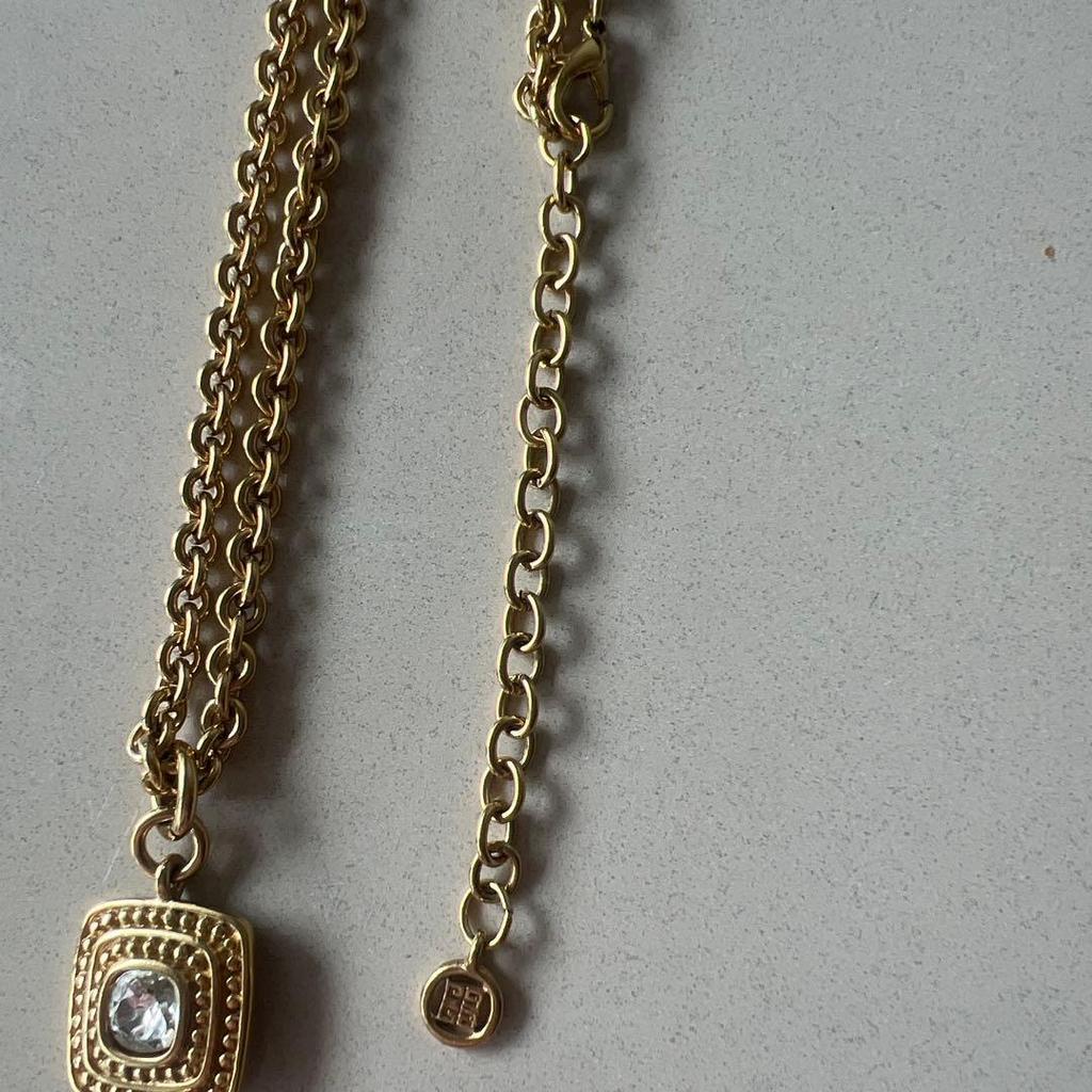 Used Beautiful item  GIVENCHY  Heart necklace  Vintage  Costume jewelry