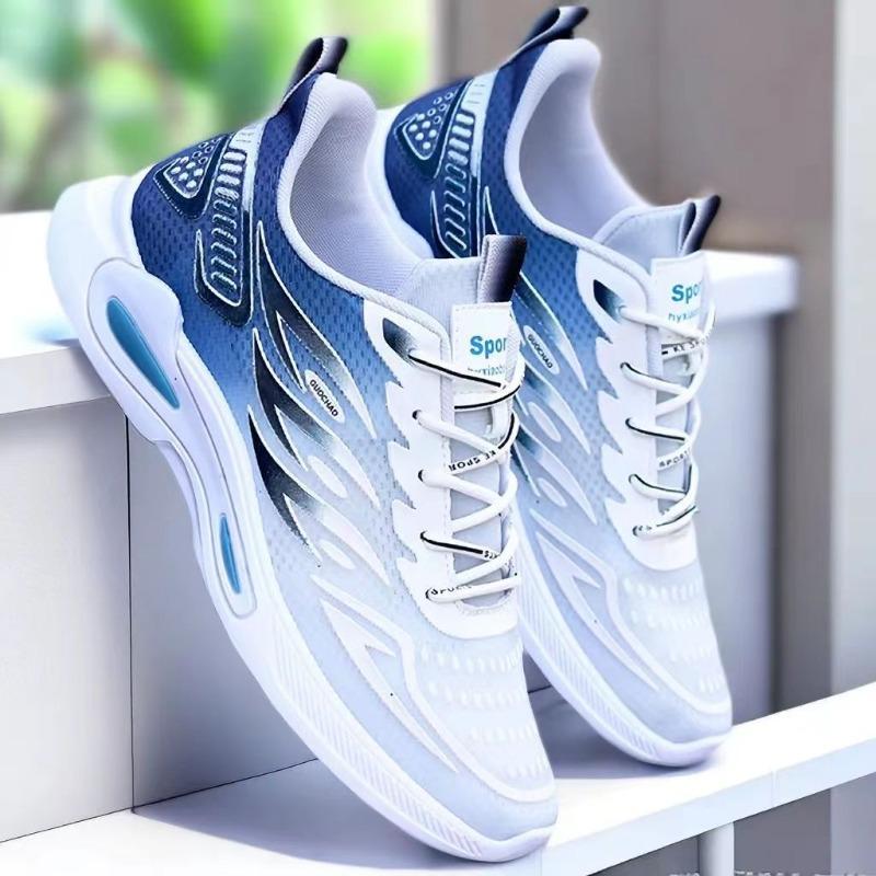 New men's running shoes breathable ice silk mesh soft sole casual sports shoes light casual fashion men's shoes