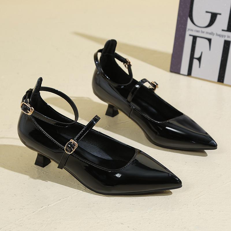 

Модные Сексуальные Босоножки с Острым Носком на Низком Каблуке Женские Модные Туфли из Лакированной Кожи Роскошные Дизайнерские Платье Элегантные Женские Туфли-Лодочки Большого Размера 41 42 35