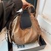 Retro Shoulder Bag, Women's Trendy Fashion and Simple Korean Tote Bag, Casual Large-capacity Shoulder Bag.