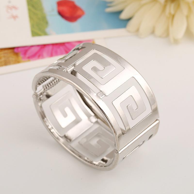 Metal Wide Cuff Bracelet With Hollow Geometric Design For Unisex Fashion Accessory