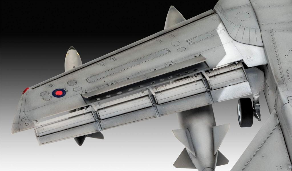 German Revell Royal Air Force Tornado Farewell Plastic Model 03853 1/48 GR.4