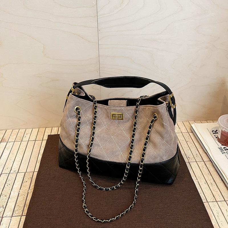 Fashion Bag Women's New Contrasting Color Retro Matte Chain Shoulder Underarm Bag Portable Messenger Bag Tide