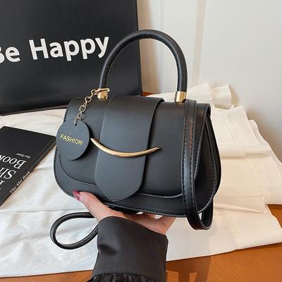 Fashion New Trend Versatile Portable Shoulder Messenger Bag Simple Contrasting Color Saddle Bag
