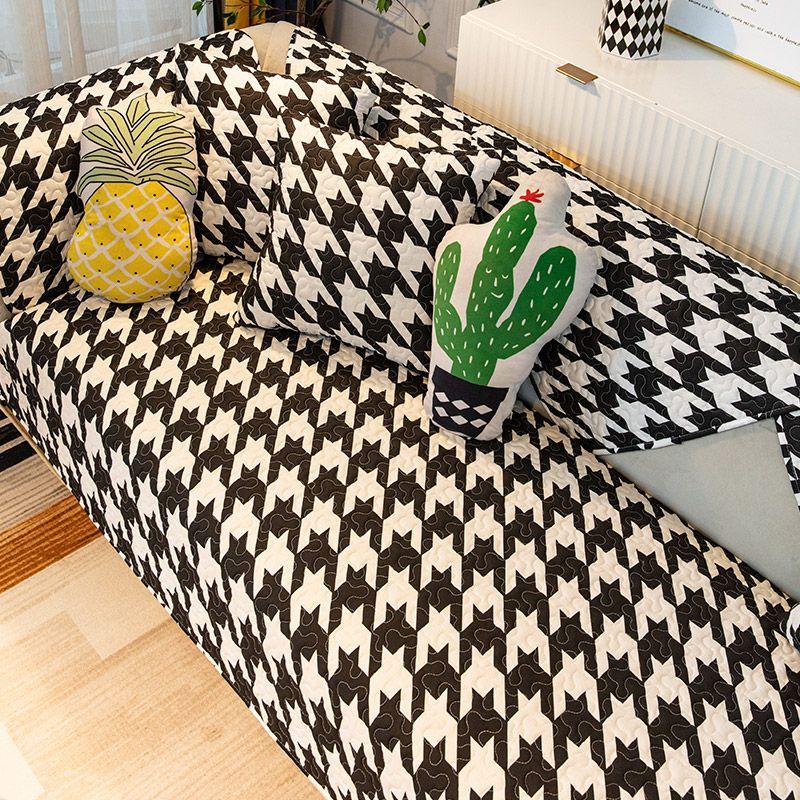 

Ткань чехла на подушку для дивана из чистого хлопка, хлопок, нескользящая, круглогодичная, нейтральная, скандинавская, современная, простая и модная, утолщенные чехлы-полотенца для дивана Black and white houndstooth 70*70cm single piece