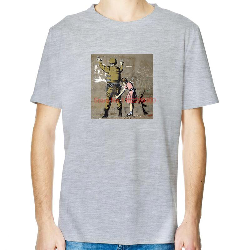 Letnie Bawełniane Nowe Koszule i Koszulki Banksy Dziewczyna Żołnierz Vintage Graficzne Koszulki Moda Streetwear Oddychająca Koszulka z Nadrukiem