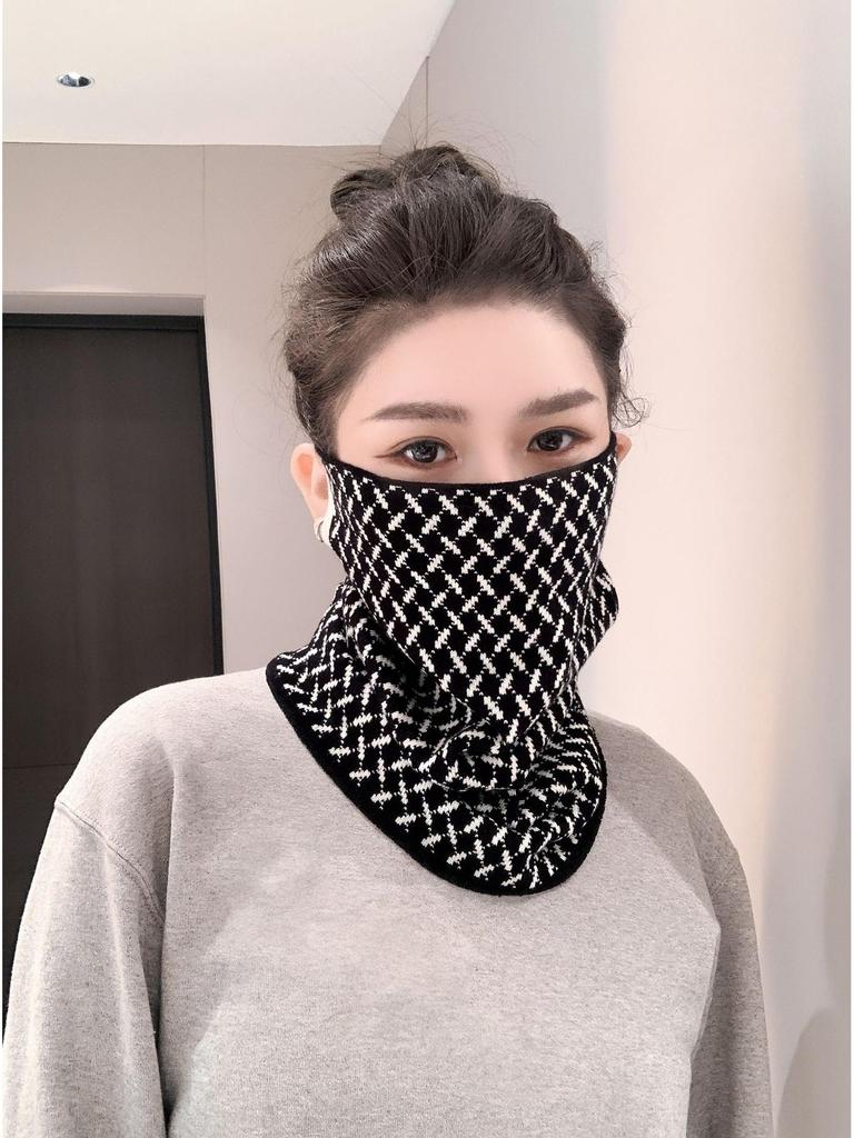 Knitted Jacquard Wool Face Mask: Warm, Versatile Neck Protector and Scarf for Autumn/Winter, Dustproof and Windproof for Outdoor Cycling.