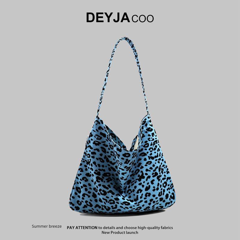 

Bag Women Korean Series Lazy Canvas Bag Artistic Niche Messenger Bag Loose Leopard Print Bag Large Capacity Tote Bag Blue