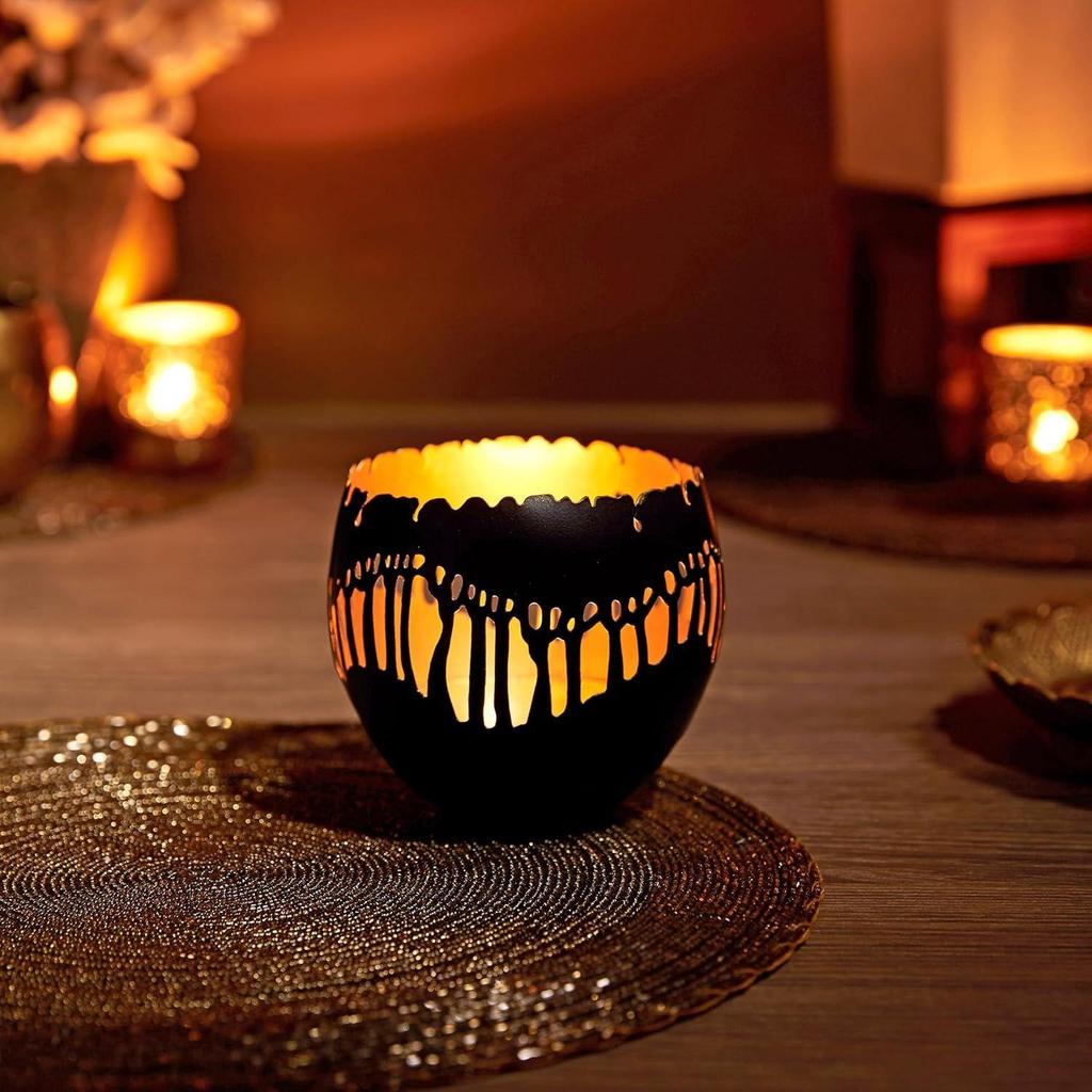 Zierliches Eisen Teelicht | Stilvoll | für Innen- & Außendekoration (Matt Schwarz mit Gold)