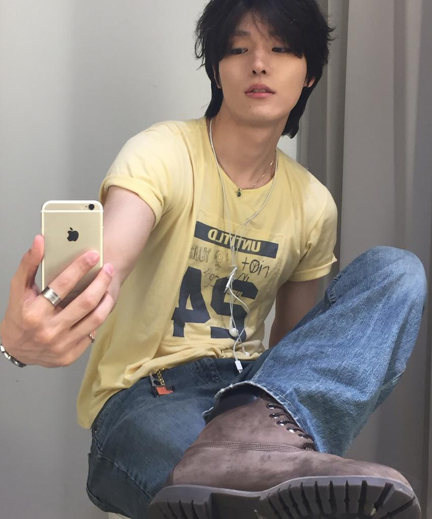 Eontaiteulseoul Untitle Number Patch Crop Short Sleeve Yellow