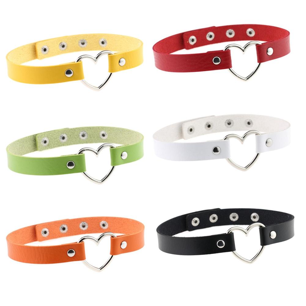 

Harajuku Style Trendy Girls Hollow Heart Shape Collar Clavicle Short Necklace