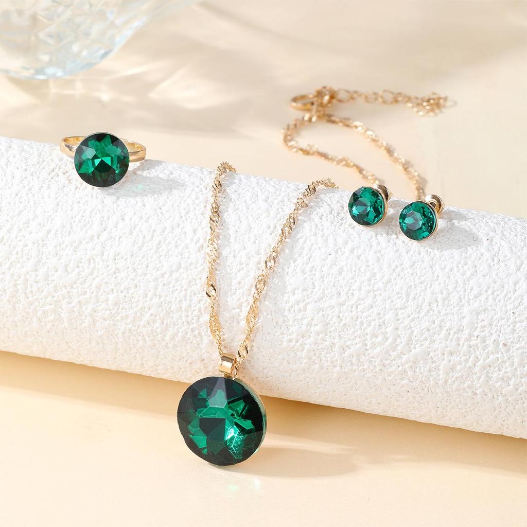 Elegantes Kristall-Zirkon-Schmuckset: Halskette, Ohrringe & Ring