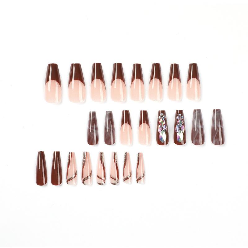 Wear nail pads, long ballet rhinestones, smudge nail pads, finished nail art, wear nail art advanced nail pads