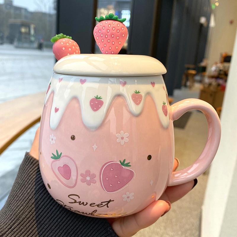 Cute Ceramic Cup Girl Heart with Lid and Spoon Mug Strawberry Large Capacity Creative Household Breakfast Coffee Cups