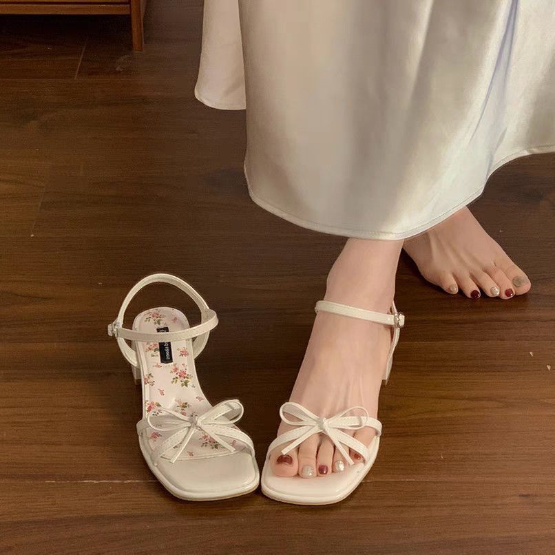 2025 New Summer French Roman Sandals Women's Super Fire Beautiful Versatile Not Tired Feet Wear with Skirt High Heels