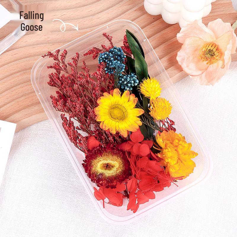 Eternal Dried Flower Photo Frame Decoration – Handmade Air-Dried Bouquet Ornament for March 8th