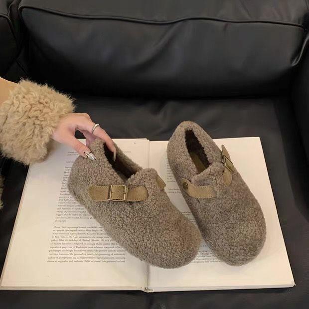 2025 new retro belt buckle fluffy shoes for women, plush thermal cotton shoes, platform-soled casual woolen lazy shoes