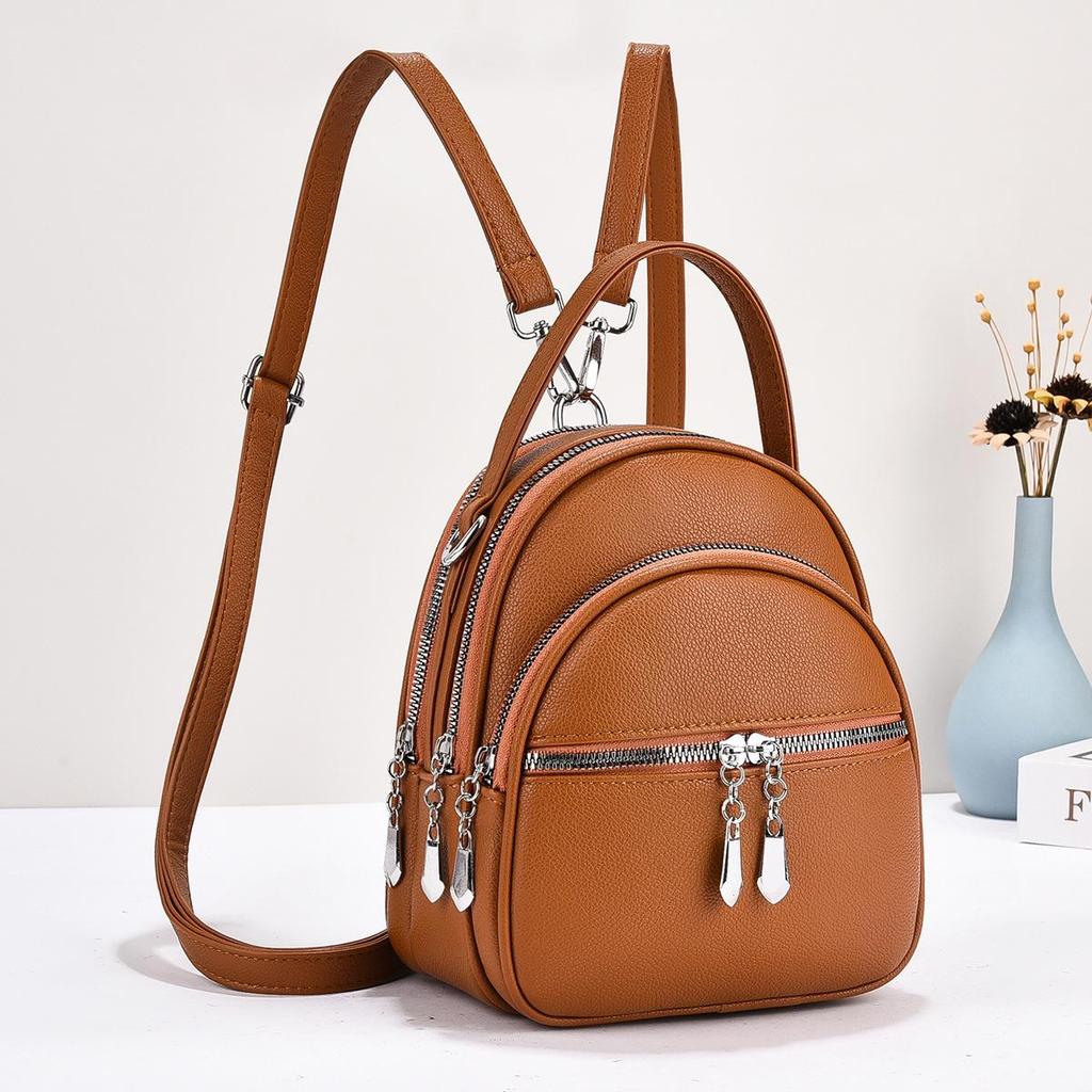 Nuovo zaino piccolo da college alla moda stile coreano da donna 2025 Multifunzionale