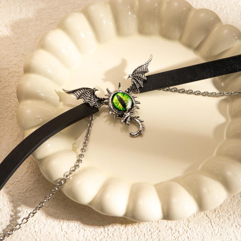 Devil's Eye Collar Sweet and Cool Collarbone Chain Necklace Fashionable and Versatile Necklace