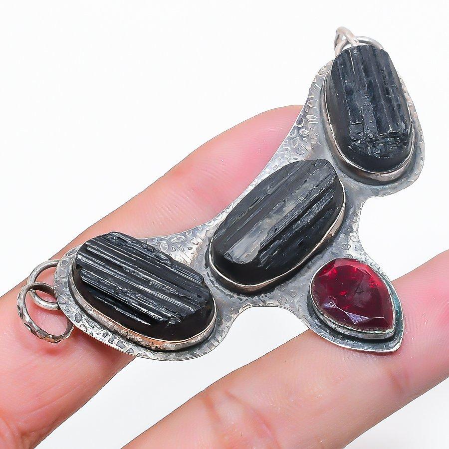 

Natural Black Tourmaline, Garnet 925 Sterling Silver Jewelry Pendant 2.17 m1a42