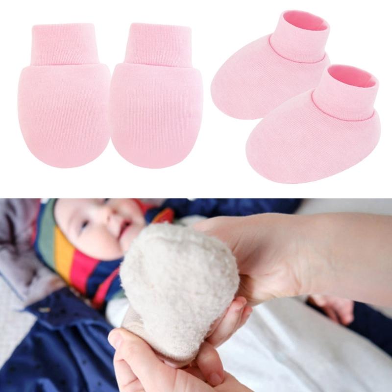 Set of 4 Cotton Infant Anti Scratch Mittens with Elastic Cuffs Feature Soft Breathable Socks & Gloves for Newborns